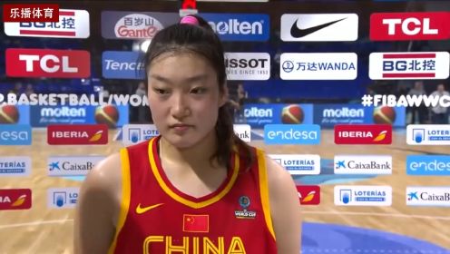 中国女篮落后16分，主教练束手无策，谁料李梦又一次带队创造奇迹