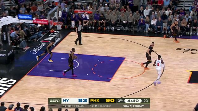 没得感情的冷血狙击手！布伦森外线超远三分颜射防守