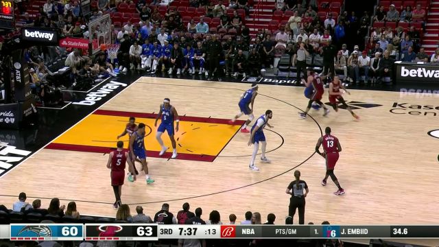 跟老大哥学了不少！小海梅单打班凯罗毫不畏惧 翻身中投稳稳得手