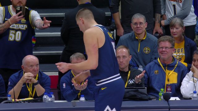 篮网101-124掘金 约基奇26+15+10三节打卡掘金大胜篮网取三连胜