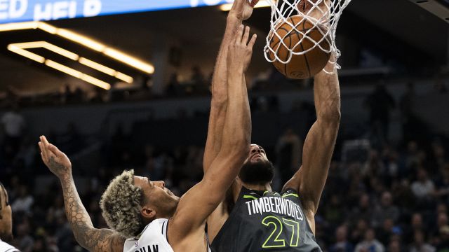 马刺94-102森林狼 戈贝尔16分21板森林狼送马刺15连败