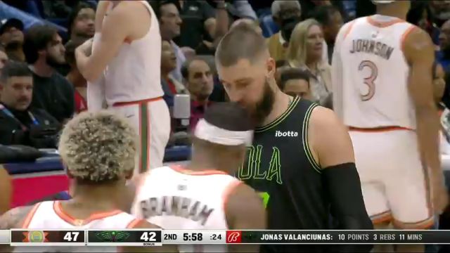 NBA常规赛：马刺vs鹈鹕第2节英文原声回放