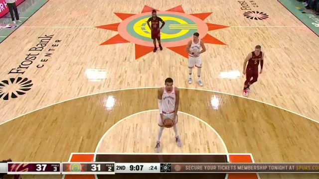 骑士vs马刺第2节英文原声回放