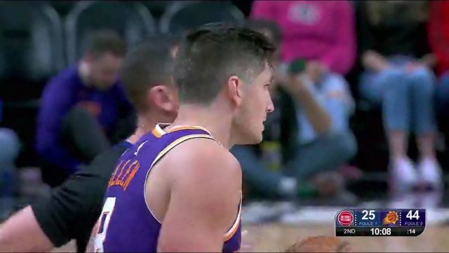 NBA常规赛：活塞vs太阳第2节中文解说回放