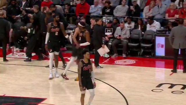 森林狼vs开拓者第2节英文原声回放