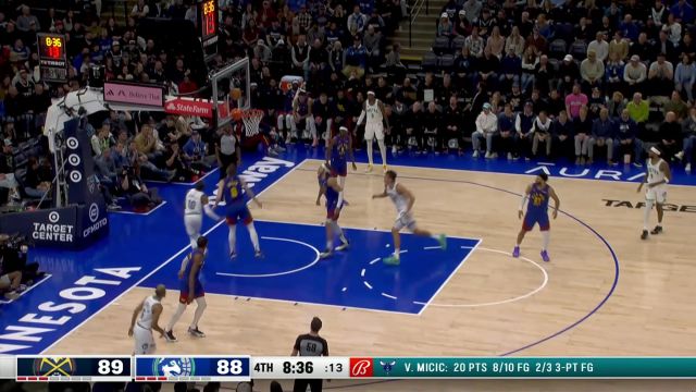 老将出马一个顶俩！康利连续冲击内线连得四分篮锦上添花