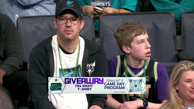 NBA常规赛：篮网vs黄蜂第1节英文原声回放