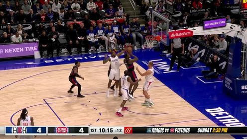 《NBA全场集锦》将禁区搅个天翻地覆 杜伦以一敌三篮下打成2+1