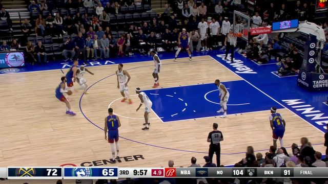 手感来了这也能进！穆雷高难度弧顶三分自信出手打板命中