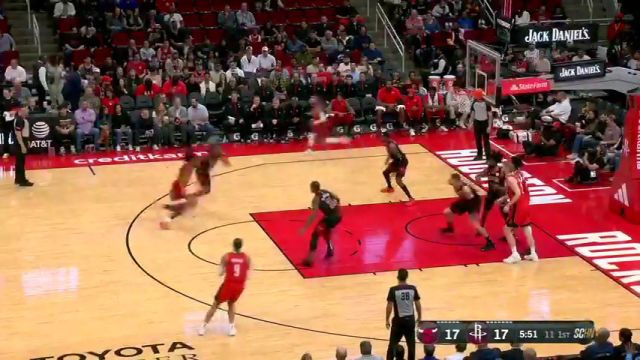NBA常规赛：公牛vs火箭第1节英文原声回放