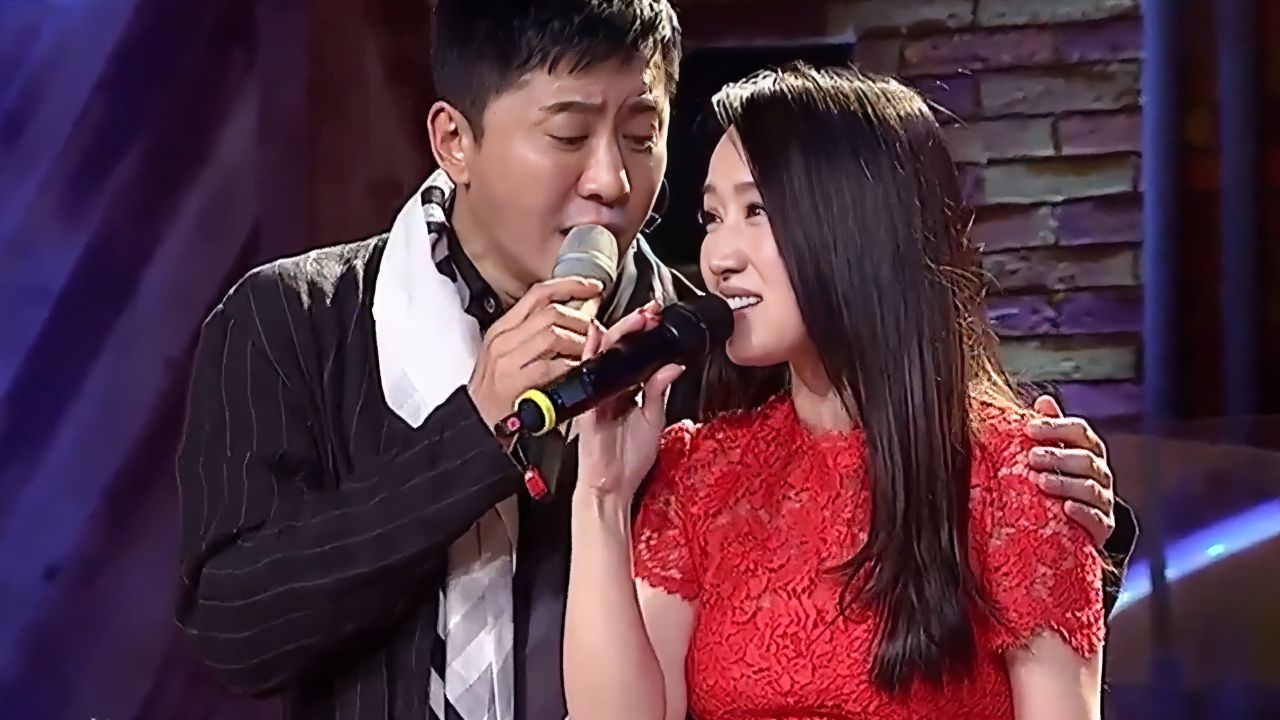 时隔22年,杨钰莹毛宁同台献唱《心雨》,深情献唱甜蜜相拥