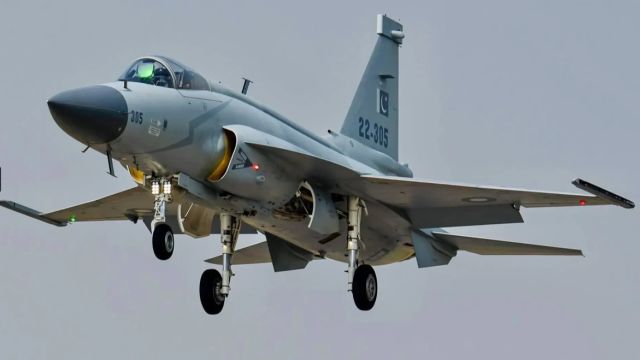 JF17 Block III战机:成本最低、性能最优,巴基斯坦空军新力量崛起