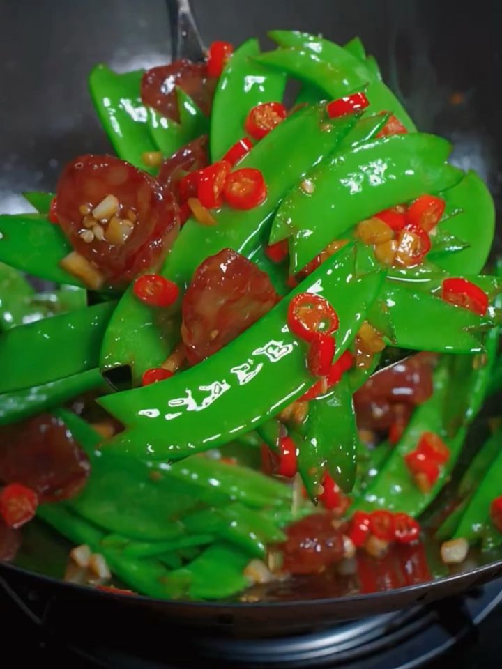 今日份如何做荷兰豆炒腊肠|荷兰豆买回来,你就像我这样做,出锅香辣脆