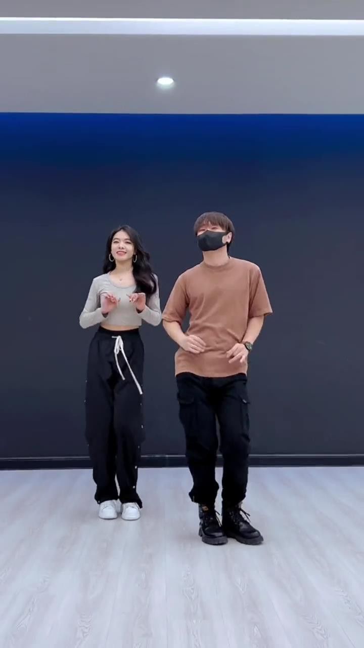 不老张编舞#拍手舞#levitating 这回可以了吧