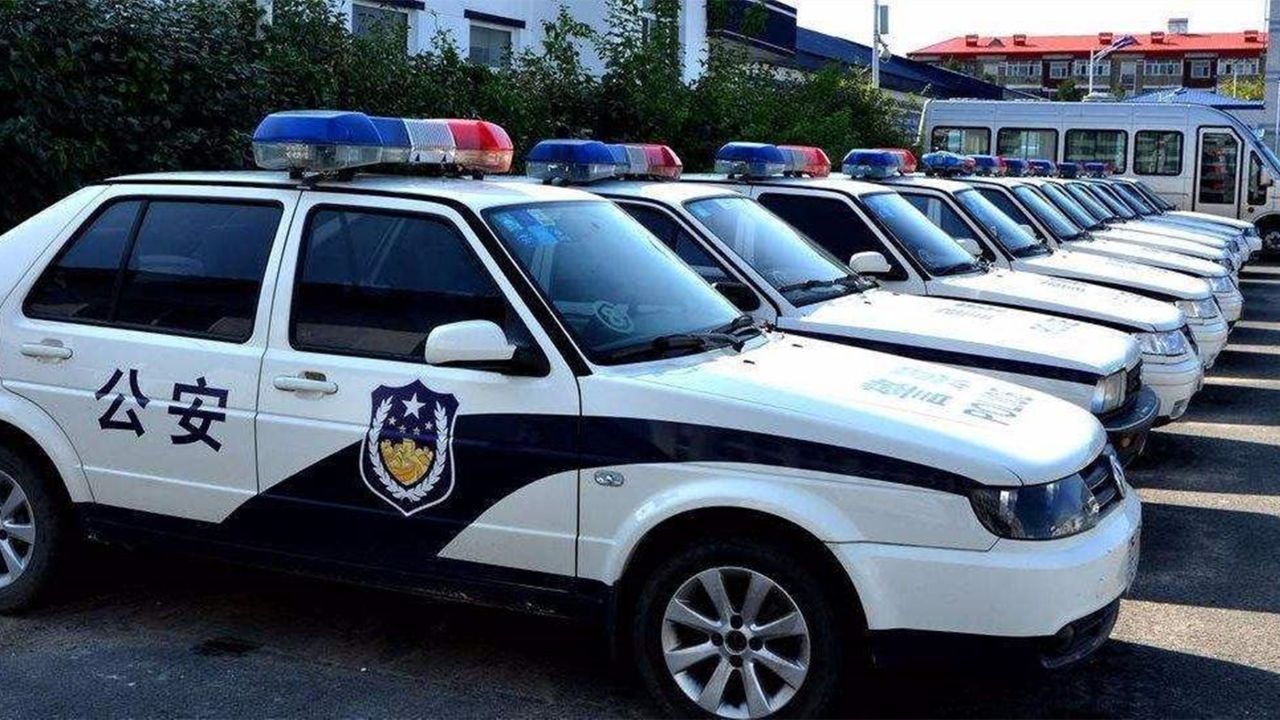 中国警车"大换血"?将不再使用红旗,新车亮相惊艳众人?