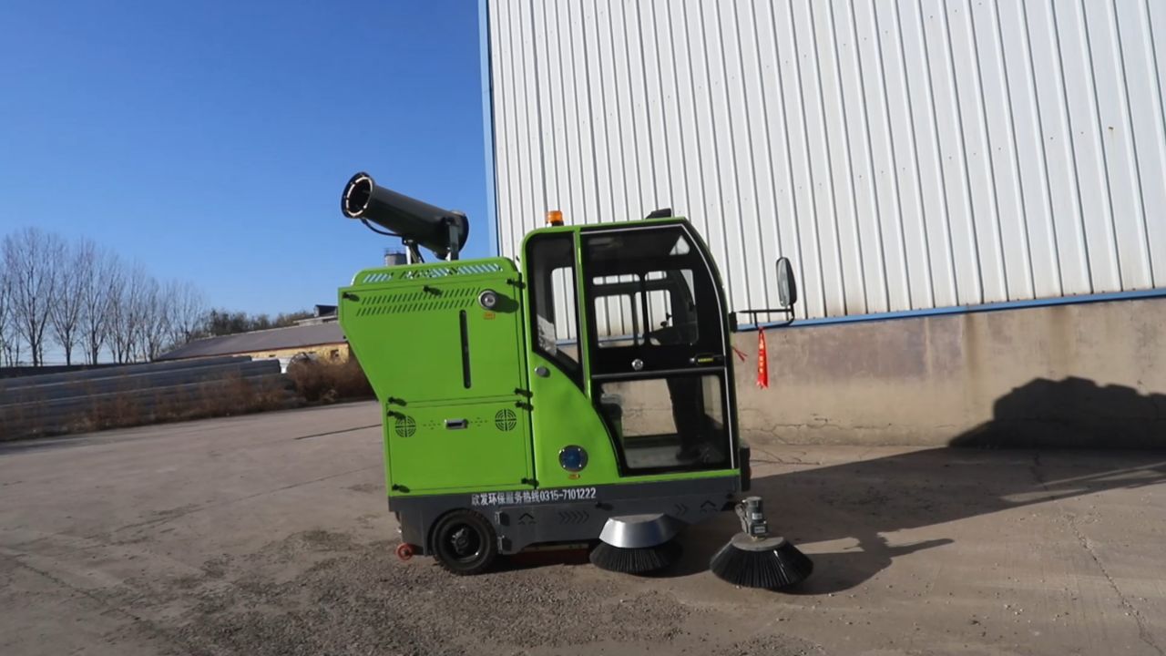 电动扫地车让清扫不再受风吹日晒