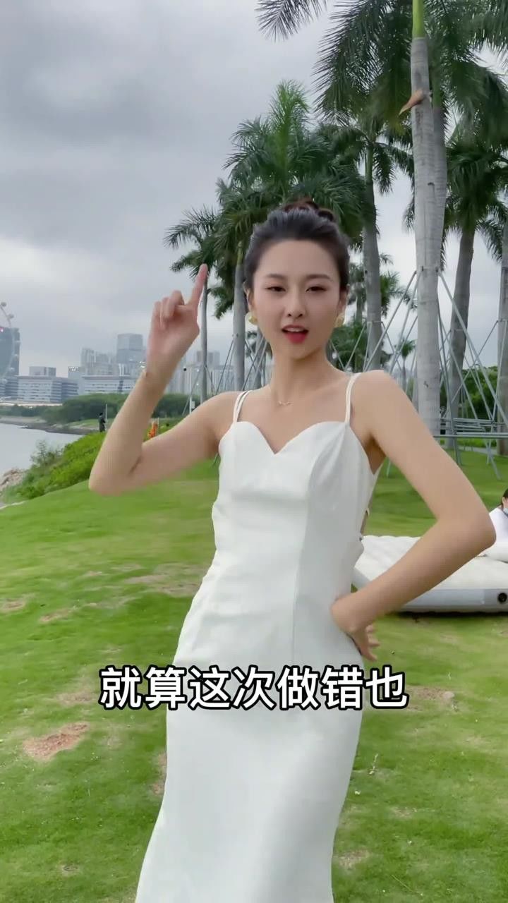 今天这个群演可能是没吃饱#人类高质量演绎大赛#车模苏宁