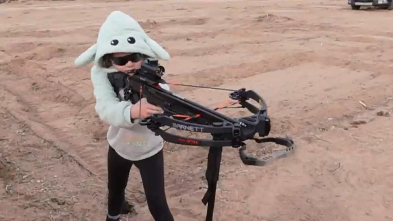 国外合法拍摄巴力ts380复合弓弩/猎豹m38-6十字弓弩户外打靶娱乐