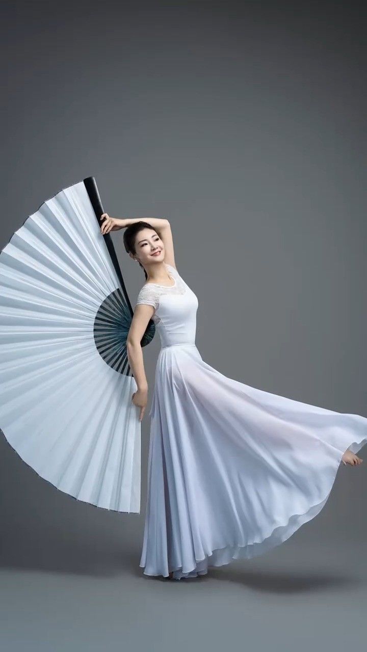 你都长那么好看了,你不想来一套,哈哈哈#舞蹈摄影 #舞蹈写真