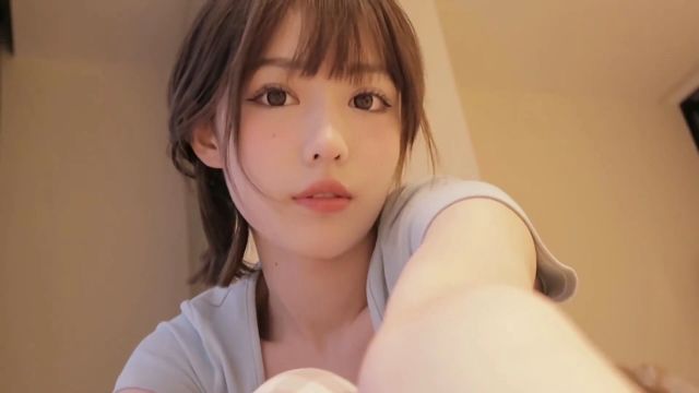 韩治愈系美女虾肉