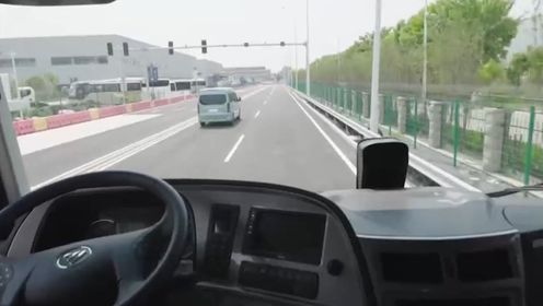 货车全程“靠自己”送货：京津冀开通自动驾驶干线物流货运场景