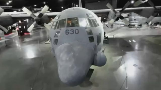 AC130炮艇机1967年首飞,由洛克希德C130“大力神”发展而来