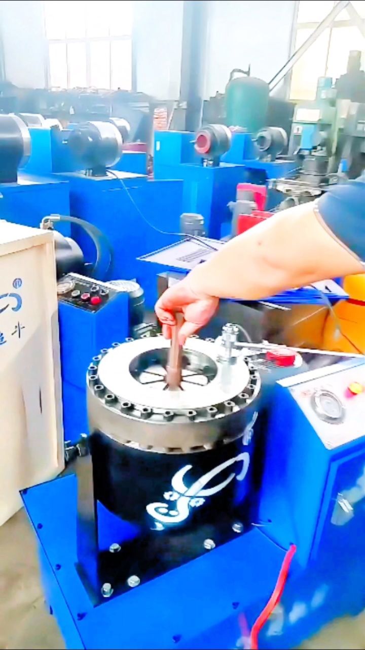 怎样接钢管 架子管路灯灯杆各种管道对接方法,森超牛缩管机把钢管缩径