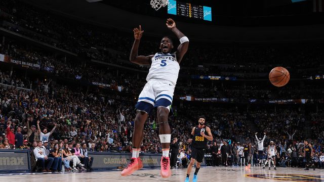 爱德华兹vs掘金集锦 全场27+2+7乔丹附体制霸攻传两端