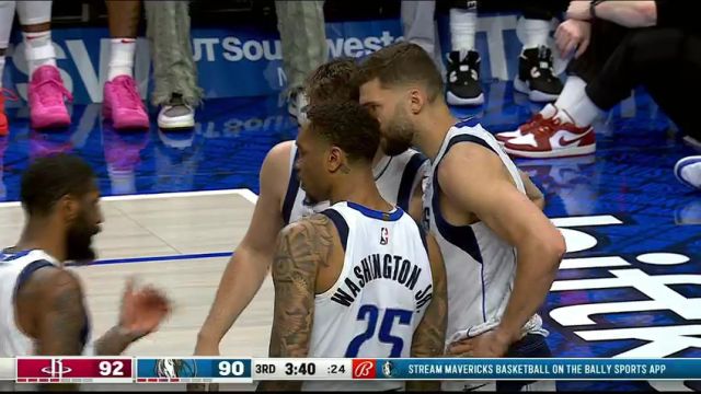 NBA常规赛：火箭vs独行侠英文原声全场回放
