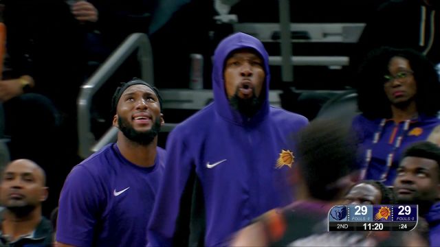 KD：此处必须有口哨助威！尤班克斯冲击篮下单臂擎天隔扣3J