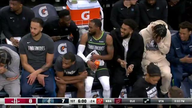 NBA常规赛：火箭vs森林狼第1节中文解说回放