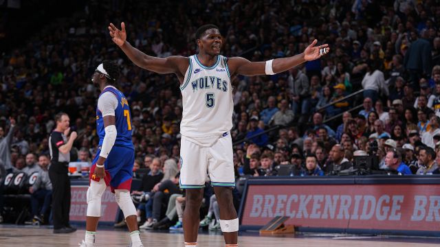 爱德华兹vs掘金集锦 砍下25+5+5帮助球队取胜