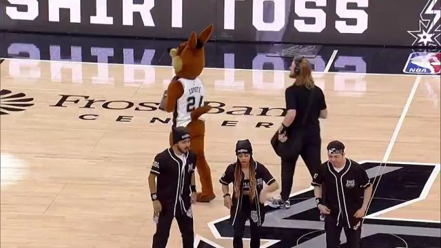 NBA常规赛：奇才vs马刺第2节中文解说回放