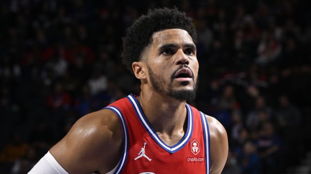 哈里斯vs鹈鹕集锦 全场拿下21分10篮板三分手感不佳5投0中遗憾落败