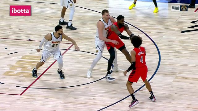 约基奇vs开拓者集锦 29+8+7稳定发力填满数据栏