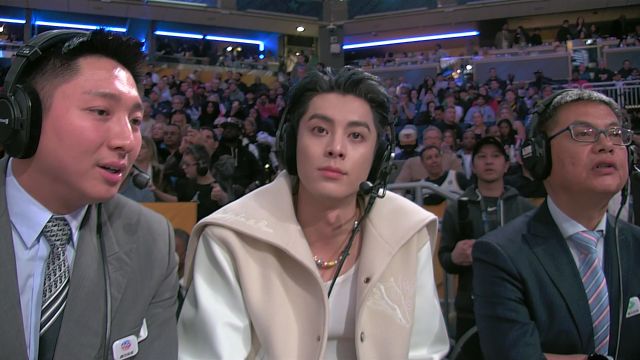 杜兰特踩线出界！ 王鹤棣：杜兰特真是吃了脚大的亏 让我想起季后赛那个踩线三分
