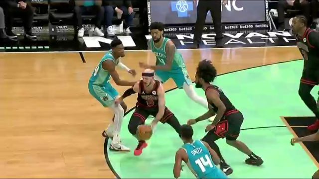 NBA常规赛：公牛vs黄蜂第2节中文解说回放