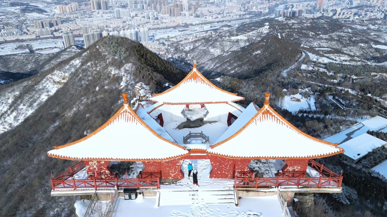 航拍狮脑山钟楼丨阳泉自由兵俱乐部