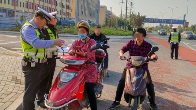 上路不扣不罚!电动车、三轮车出台多项便民管理,越来越方便了