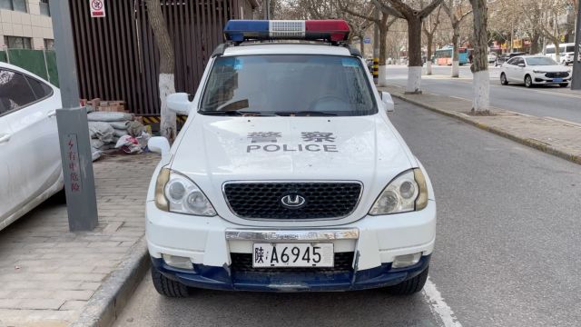 实拍华泰特拉卡警车