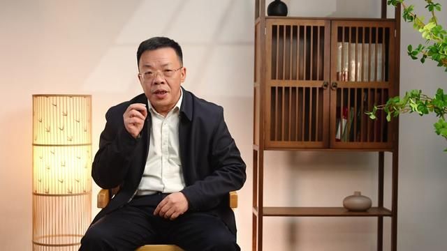 走进两会:新质劳动力产生的背景 #2024全国两会 #企业 #人力资源 #新质生产力 #劳动力