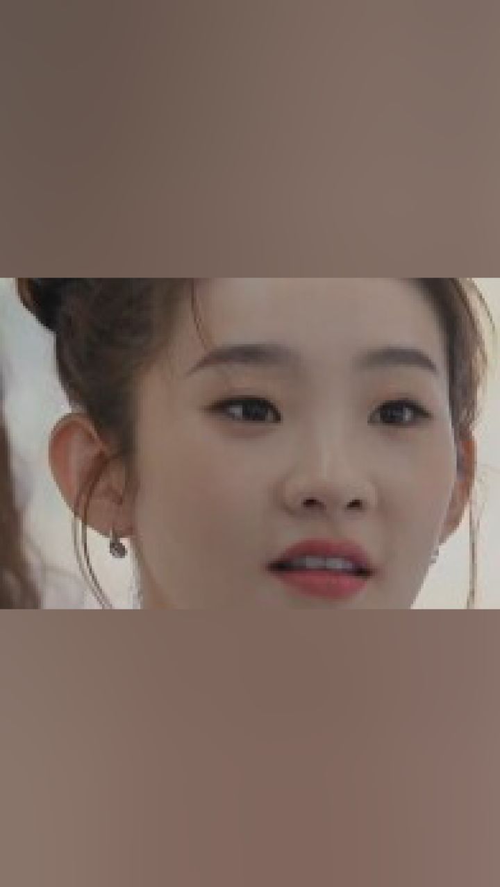 张艺凡找李雪琴真的像极了小鸡找妈妈!