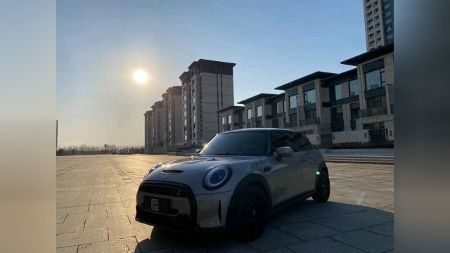 21年宝马mini Coupe S 艺术家 给你自由生活