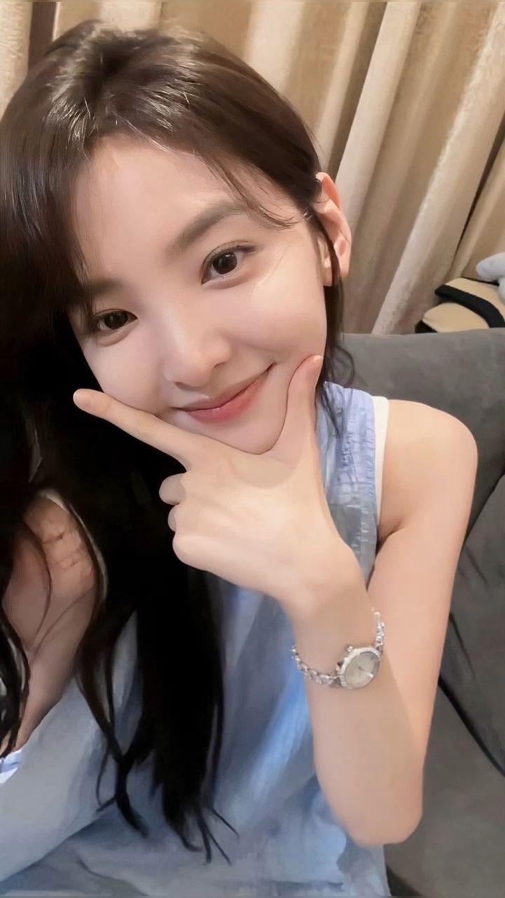 章若楠小公主!你的创新思维犹如破晓之光,引领时代潮流,开创无限可能