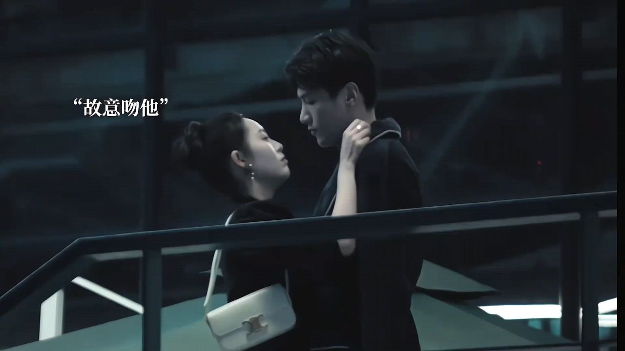 本以为她只是一个替身!却没想到真的爱上她!