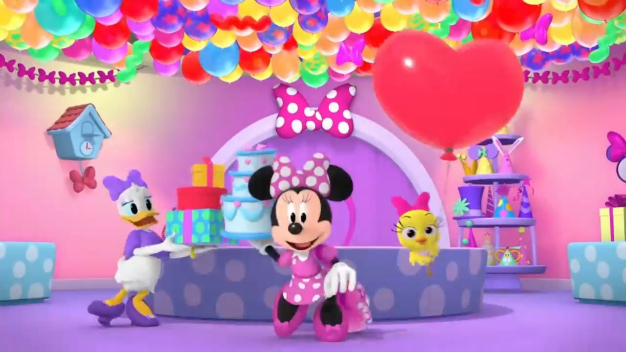 2024年5月27集玲娜贝儿草莓熊迪士尼米老鼠唐老鸭米妮卡通米妮营地山