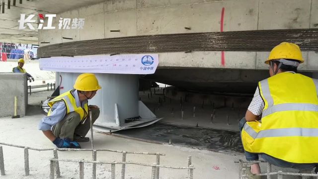 5座跨铁桥梁完成转体,地铁通向黄陂前川又迈进一大步