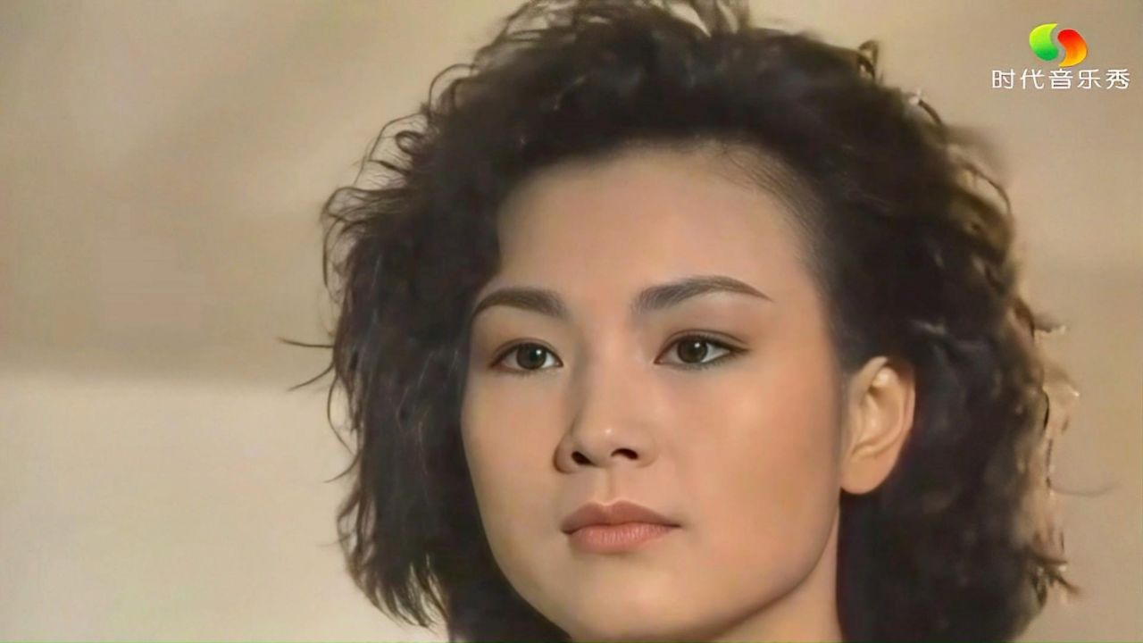 童年的记忆《海鸥飞处彩云飞》主题典,那时还不知道琼瑶为何人呢