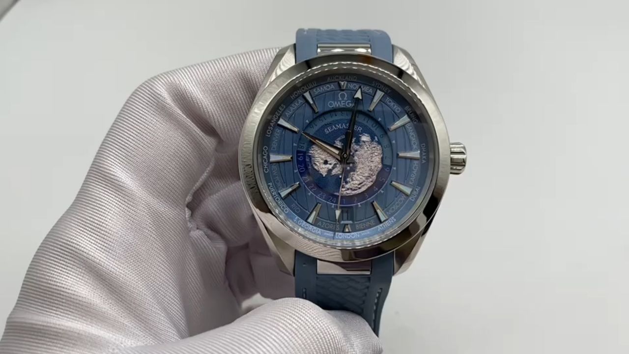 欧米茄海马系列世界时渐变蓝盘220.12.43.22.03.002腕表评测