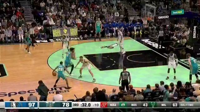 NBA常规赛：独行侠vs黄蜂第3节英文原声回放
